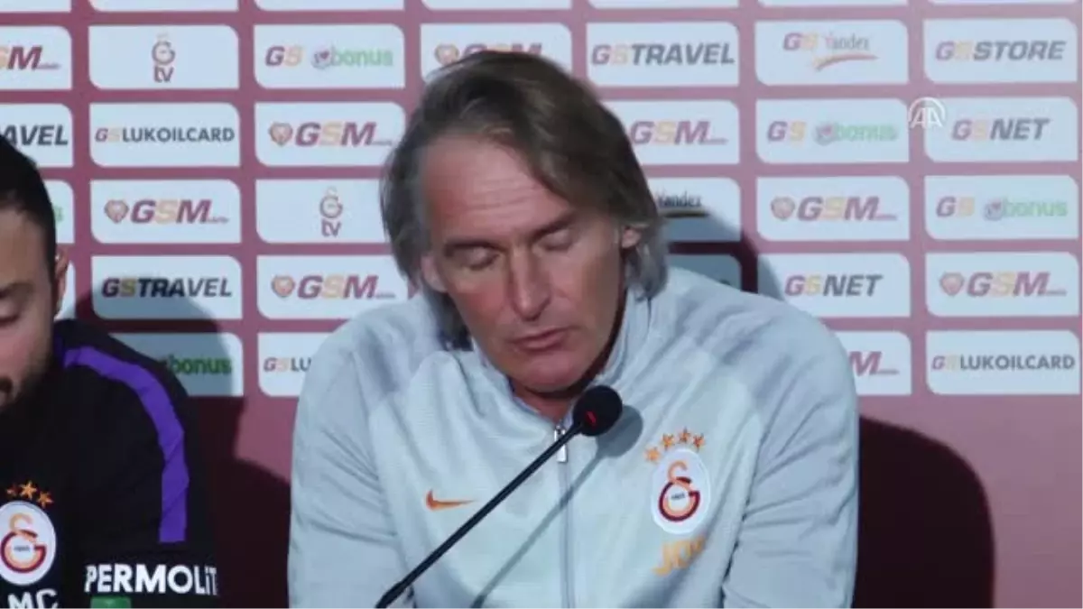 Galatasaray Teknik Direktörü Jan Olde Riekerink\'in Basın Toplantısı (3)