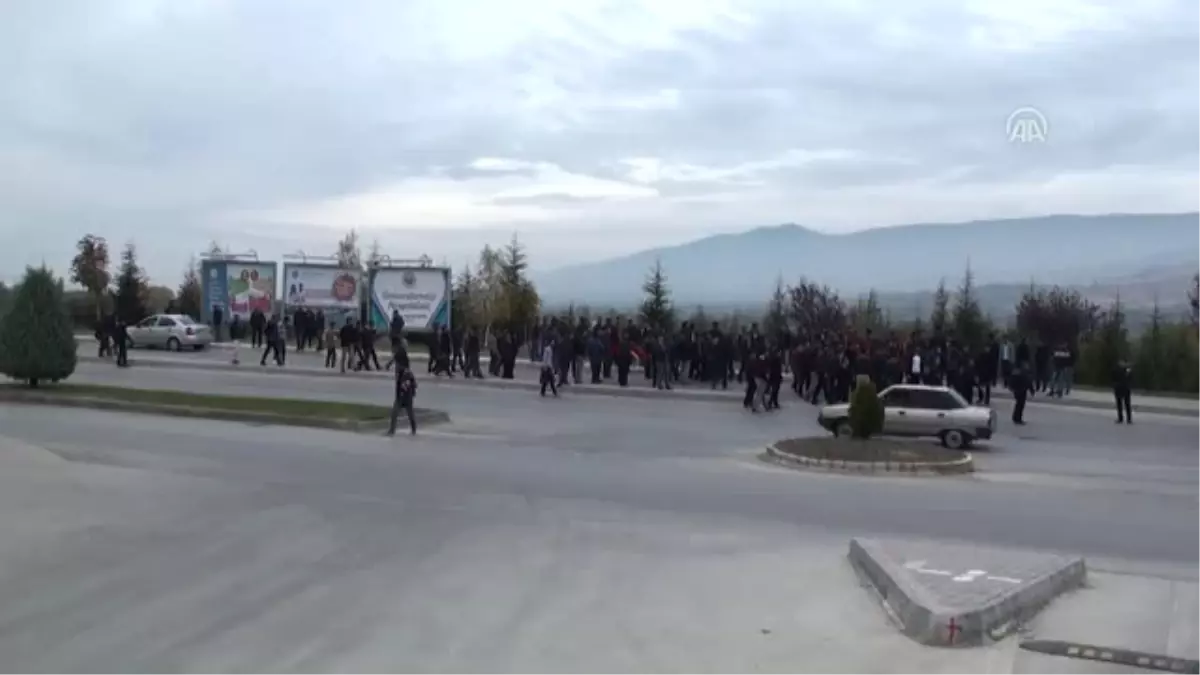 Goü\'de 15 Temmuz Şehitlerine Saygı Yürüyüşü