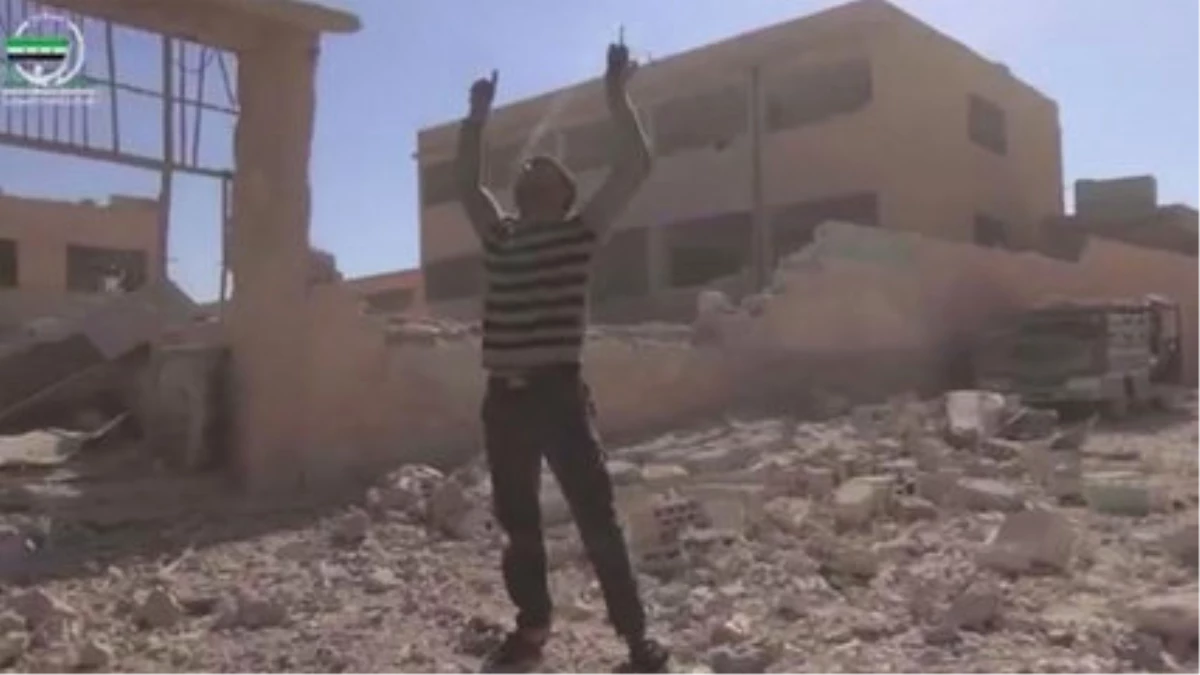 İdlib\'te 20 Çocuk Hava Saldırılarının Kurbanı Oldu