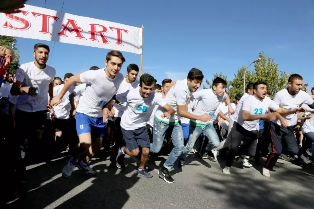İnönü Üniversitesi\'nde 15 Temmuz Milli İrade Koşusu