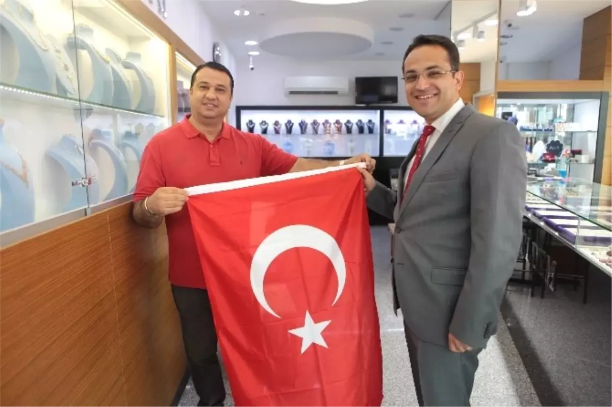 İzmir\'de Cumhuriyet Coşkusu Start Aldı