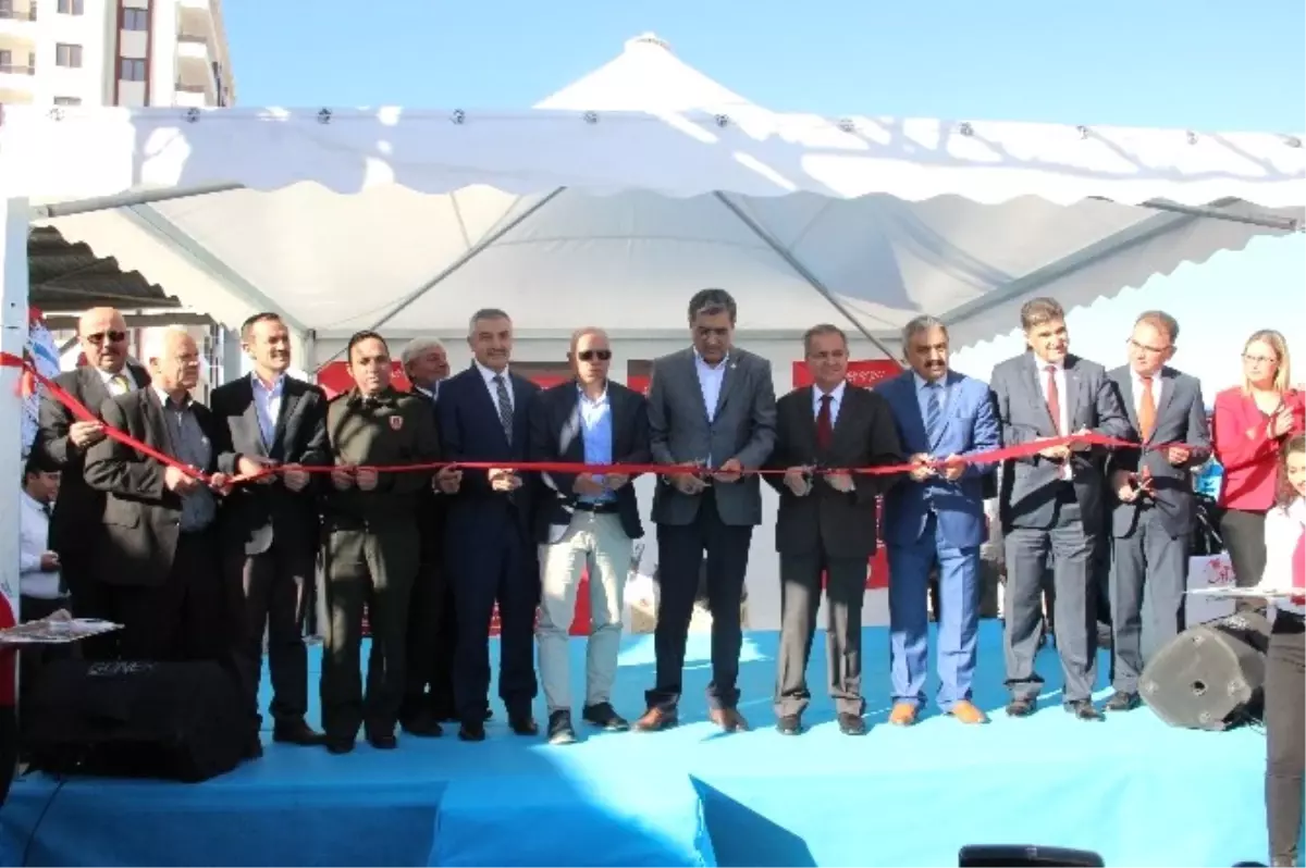 Karaman\'da 1. Tarım Hayvancılık ve Gıda Fuarı Törenle Açıldı