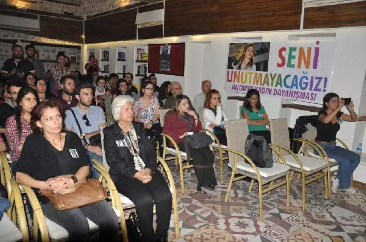 Kazada Ölen Tıp Öğrencisi Anıldı