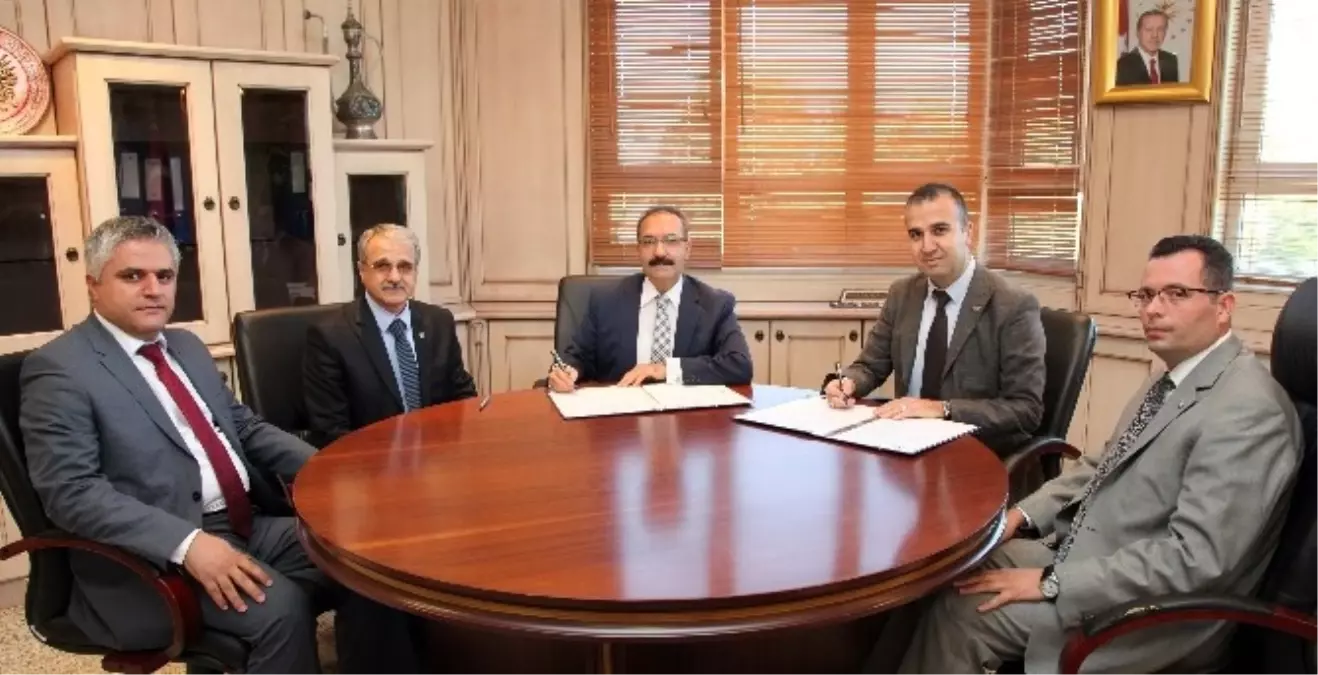 Kendi İşini Kurmak İsteyenlere Girişimcilik Eğitimi