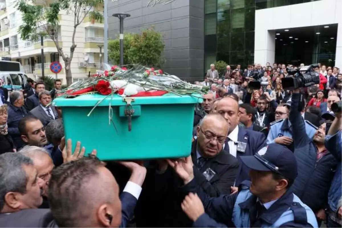 Maski\'nin Acı Günü (2)