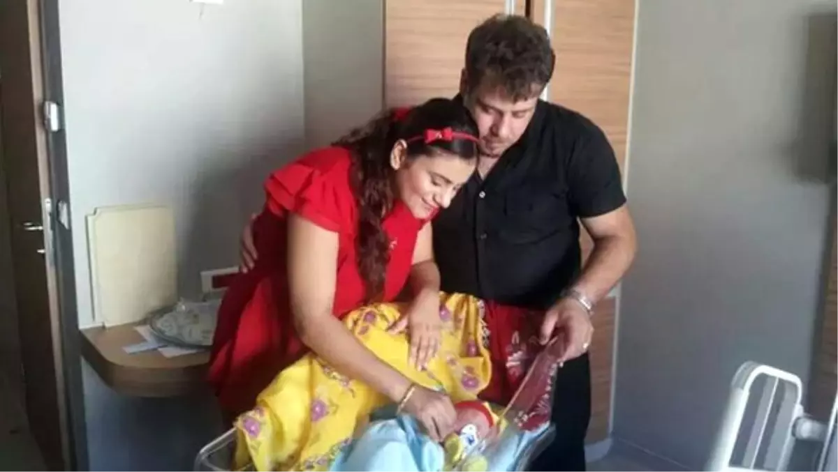 Mide Küçültme Ameliyatında Ölen Fatih\'in Ailesi Eylem Yaptı