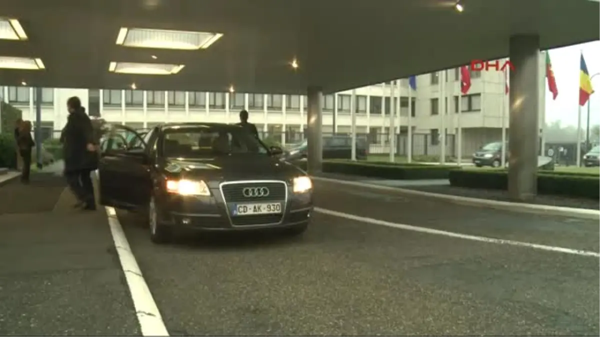 NATO Savunma Bakanları Toplantısı Ikinci Gün Oturumları Başladı