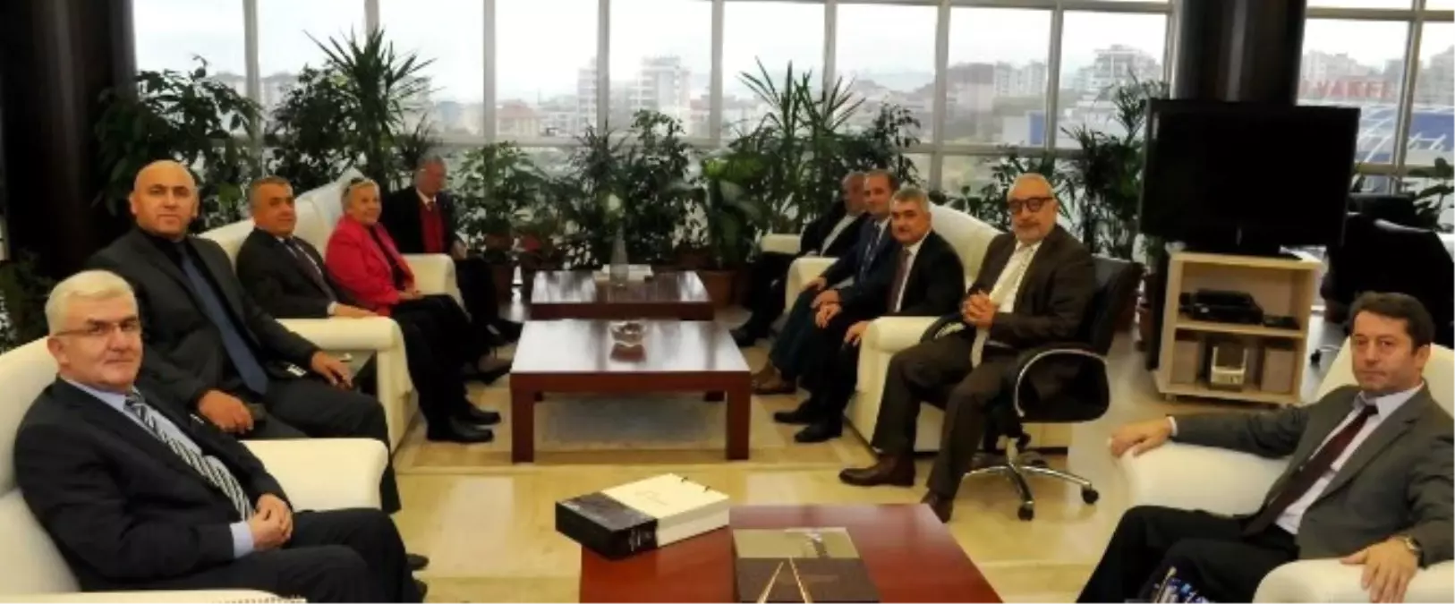 Rektör Bilgiç\'e Tebrik Ziyareti