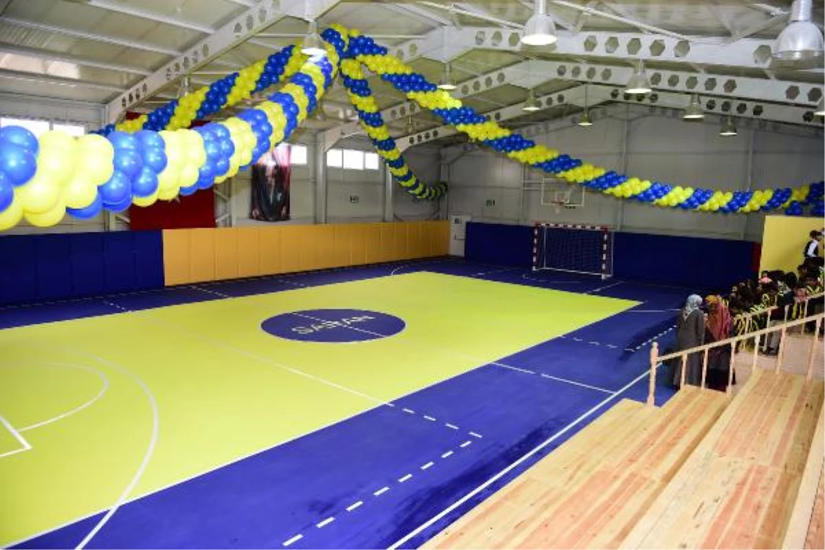 Saran Group\'un 15. Spor Salonu Kırıkkale\'nin Sulakyurt İlçesi\'nde Hizmete Açıldı