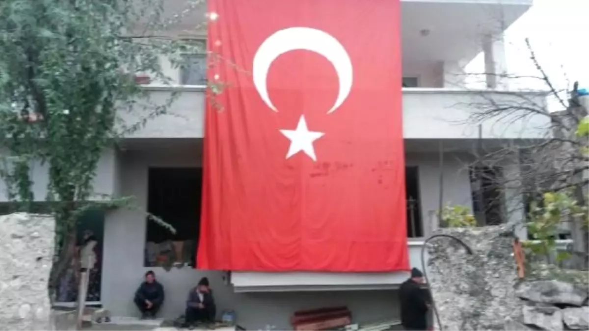 Şehit Ateşi Samsun\'a Düştü