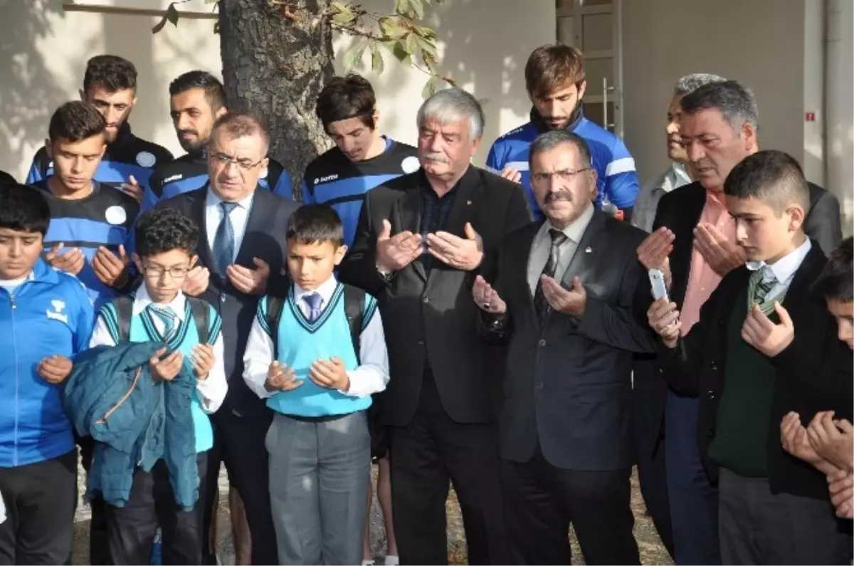 Sivas Demirspor, Kurban Kesti