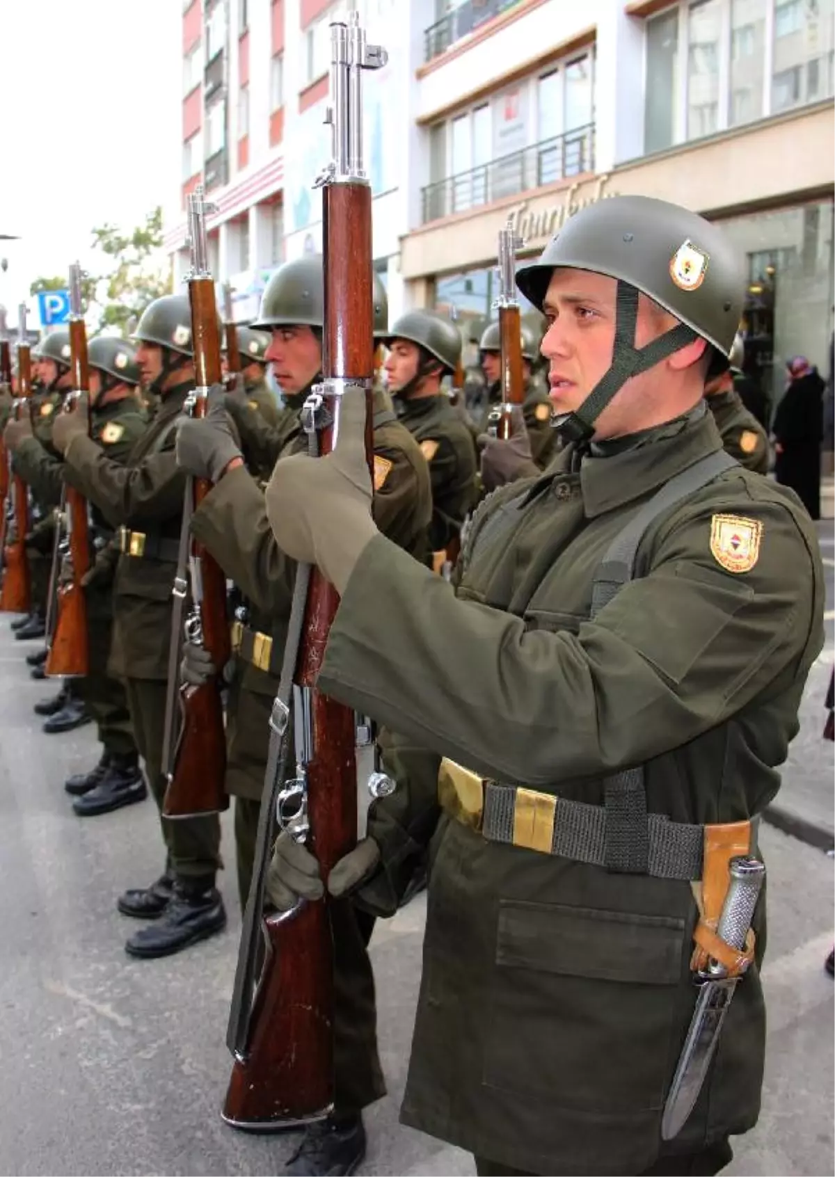 Sivas\'ta Cumhuriyet Bayramı Provası