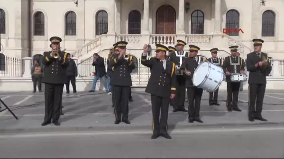 Sivas\'ta Cumhuriyet Bayramı Provası