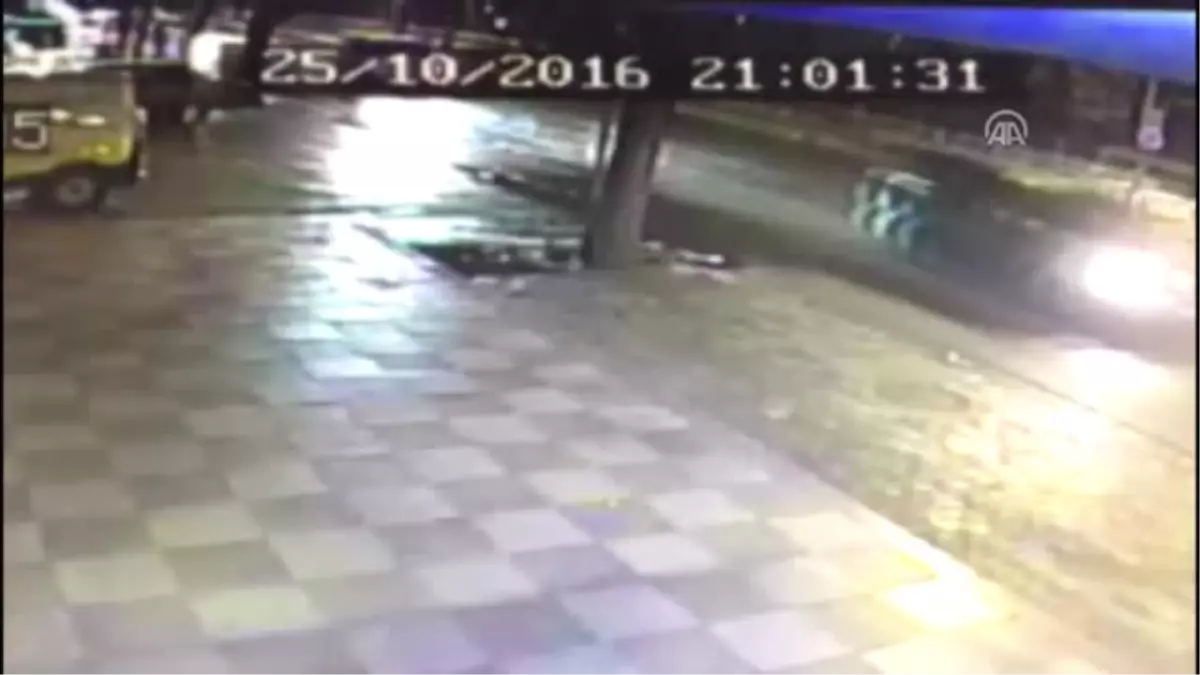 Trafik Kazası Güvenlik Kamerasında
