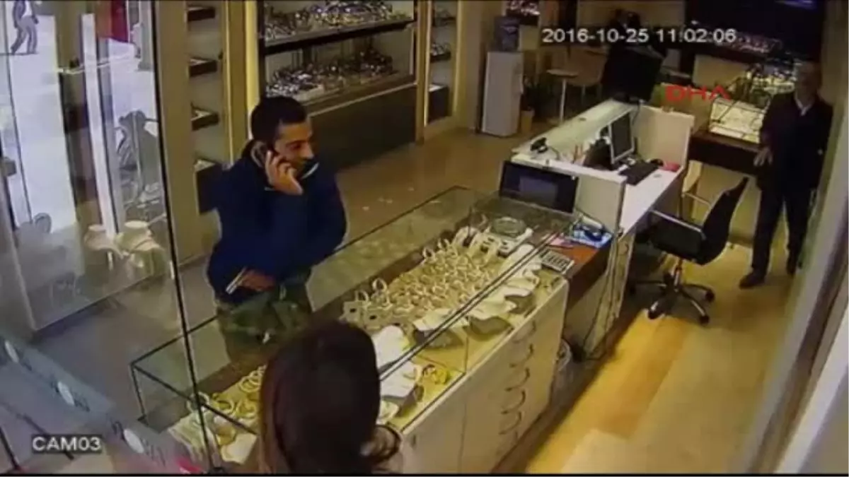 Uşak Darbe Fırsatçılığıyla Telefon Dolandırıcılığına 1 Tutuklama