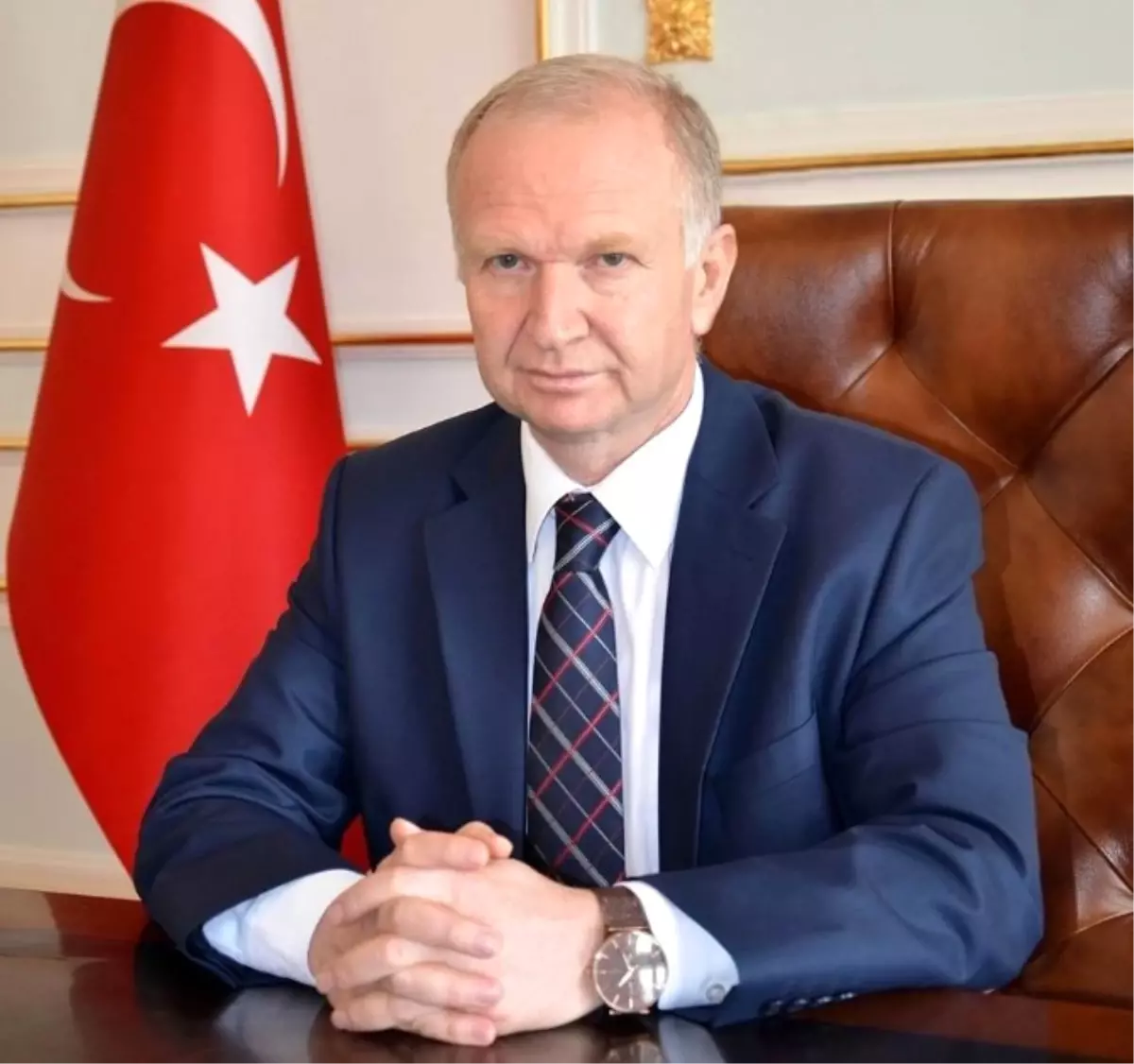 Vali Mehmet Ceylan\'dan Cumhuriyet Bayramı Mesajı