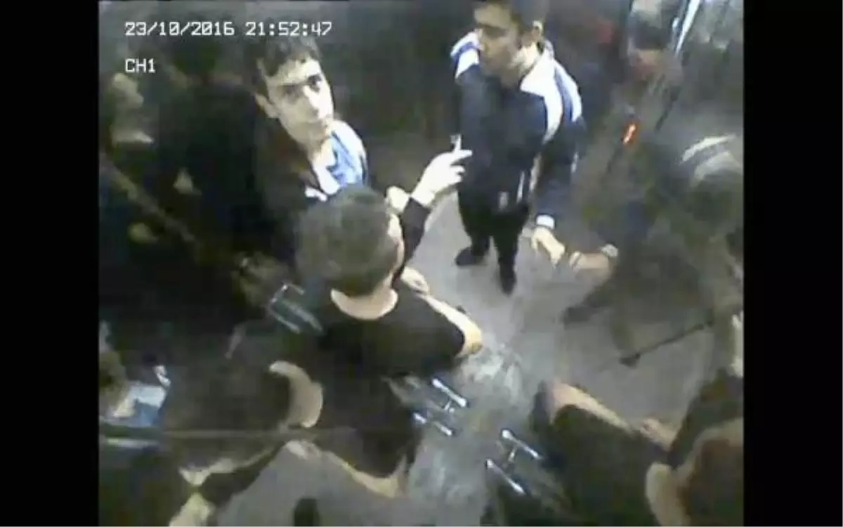 Engelliler Asansörünü Parçalayanlar Kamerada