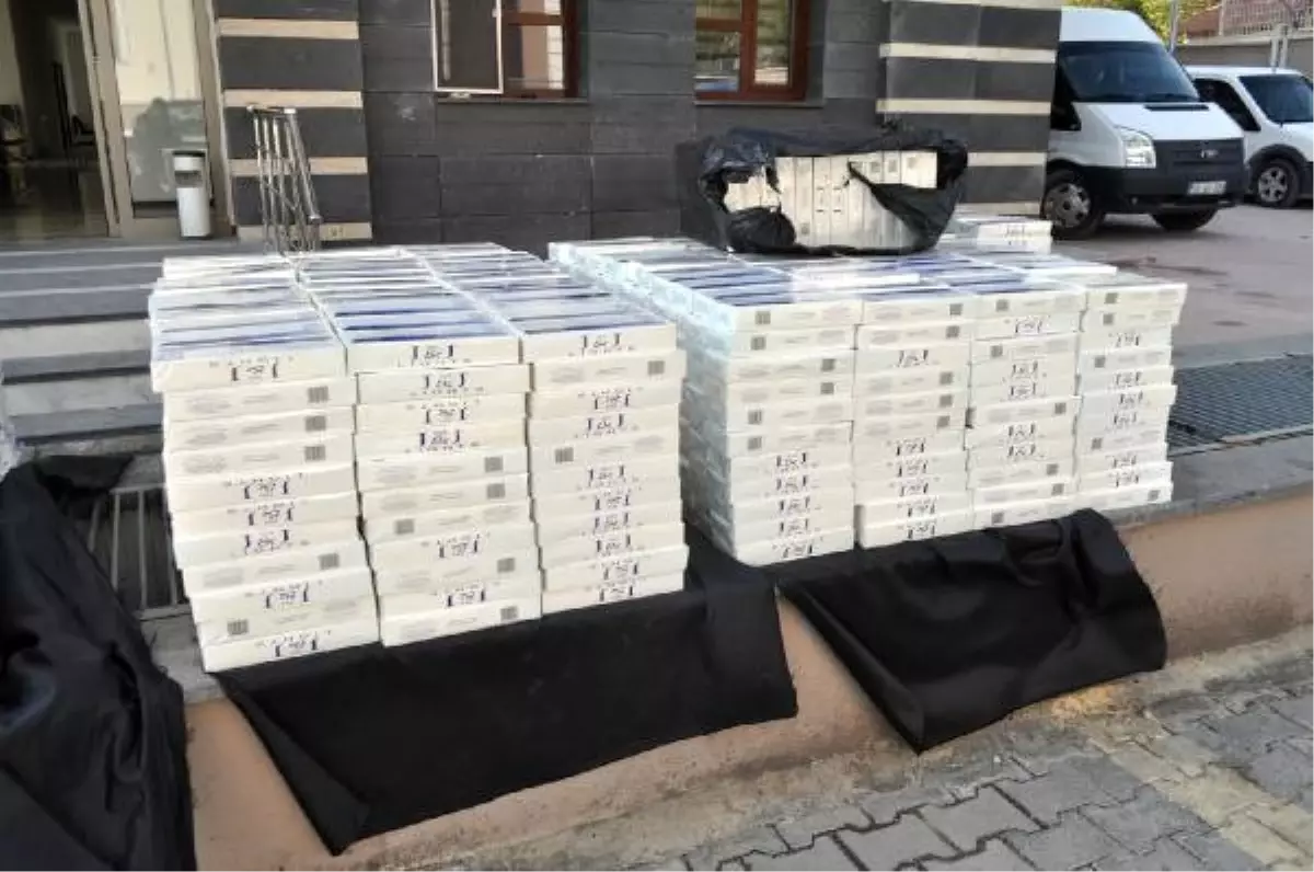 Adilcevaz\'da Kaçak Sigara Operasyonu