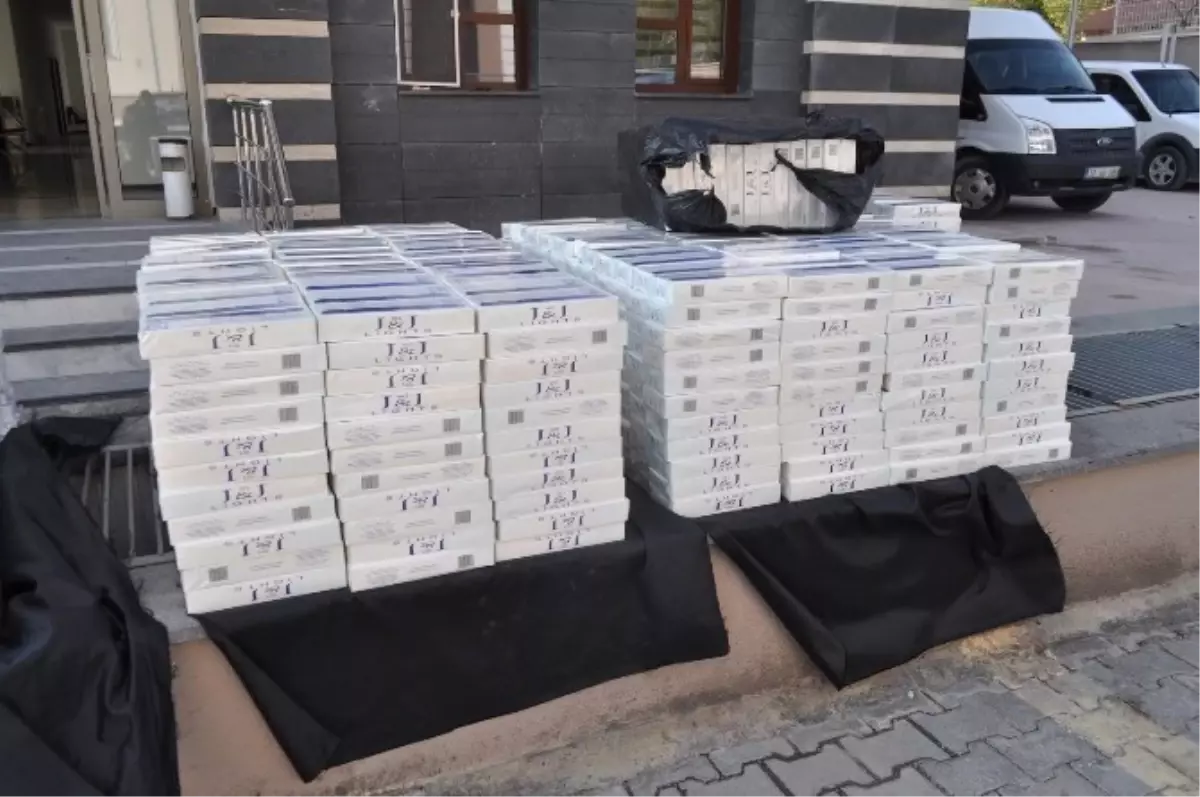 Adilcevaz\'da Kaçak Sigara Operasyonu