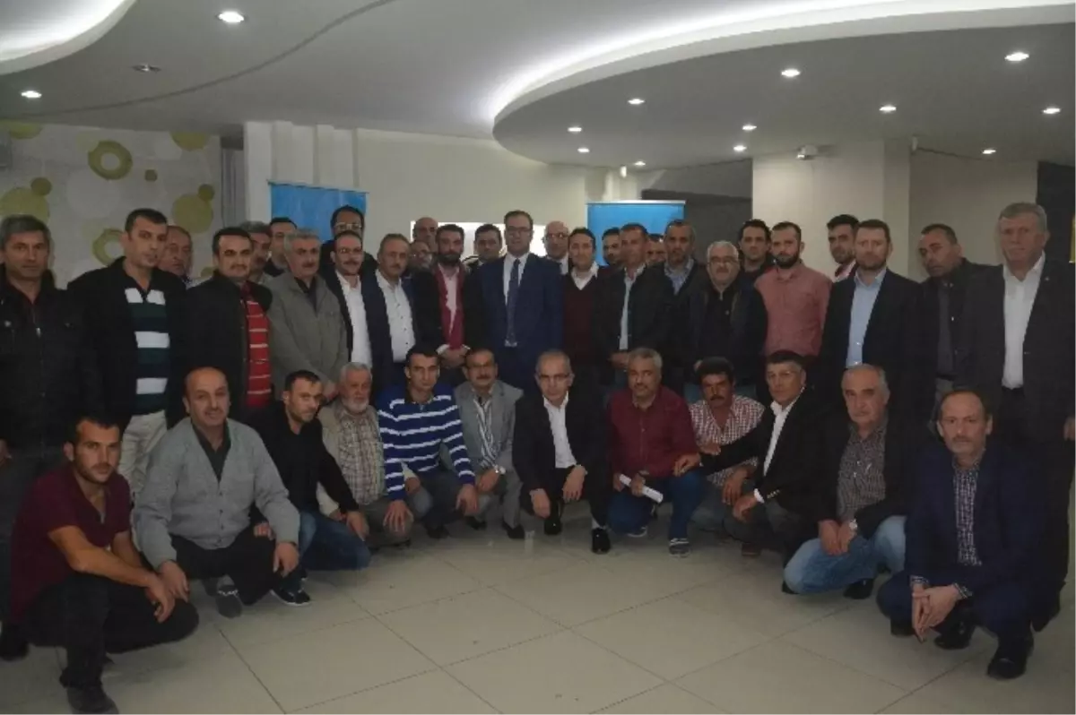 AK Parti Meram İlçe Başkanlığı Mahalle Başkanlarını Ödüllendirdi