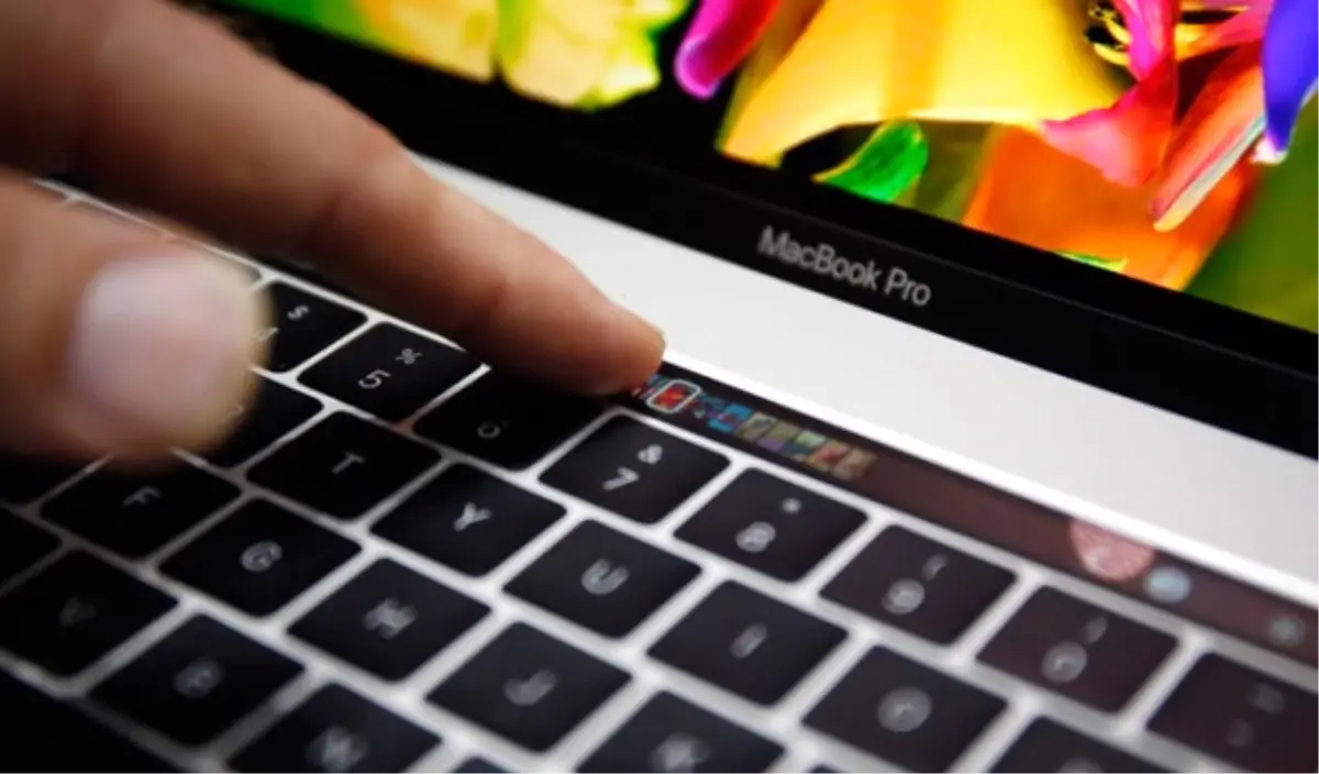 Apple\'dan Yeni Macbook Pro!