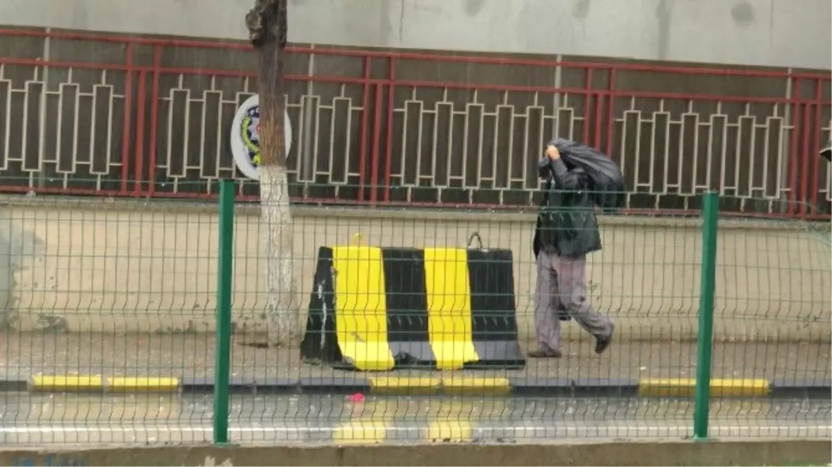 Asit Yağmuru İddiaları Gazianteplileri Endişelendirdi