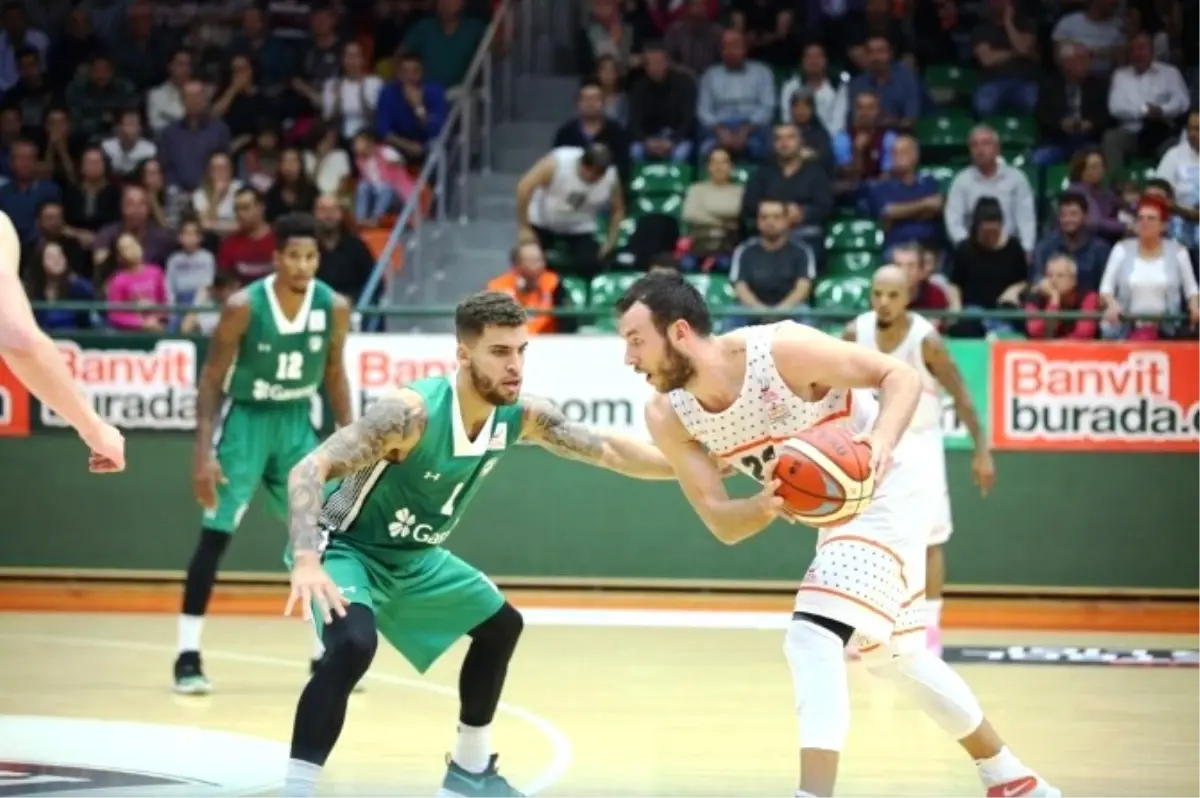 Banvit, Demir İnşaat Büyükçekmece\'yi Ağırlayacak