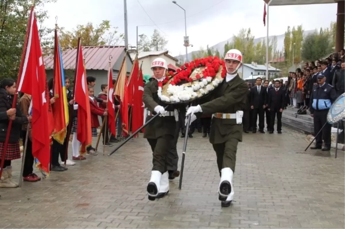 Başkale\'de Cumhuriyet Bayramı Kutlamaları