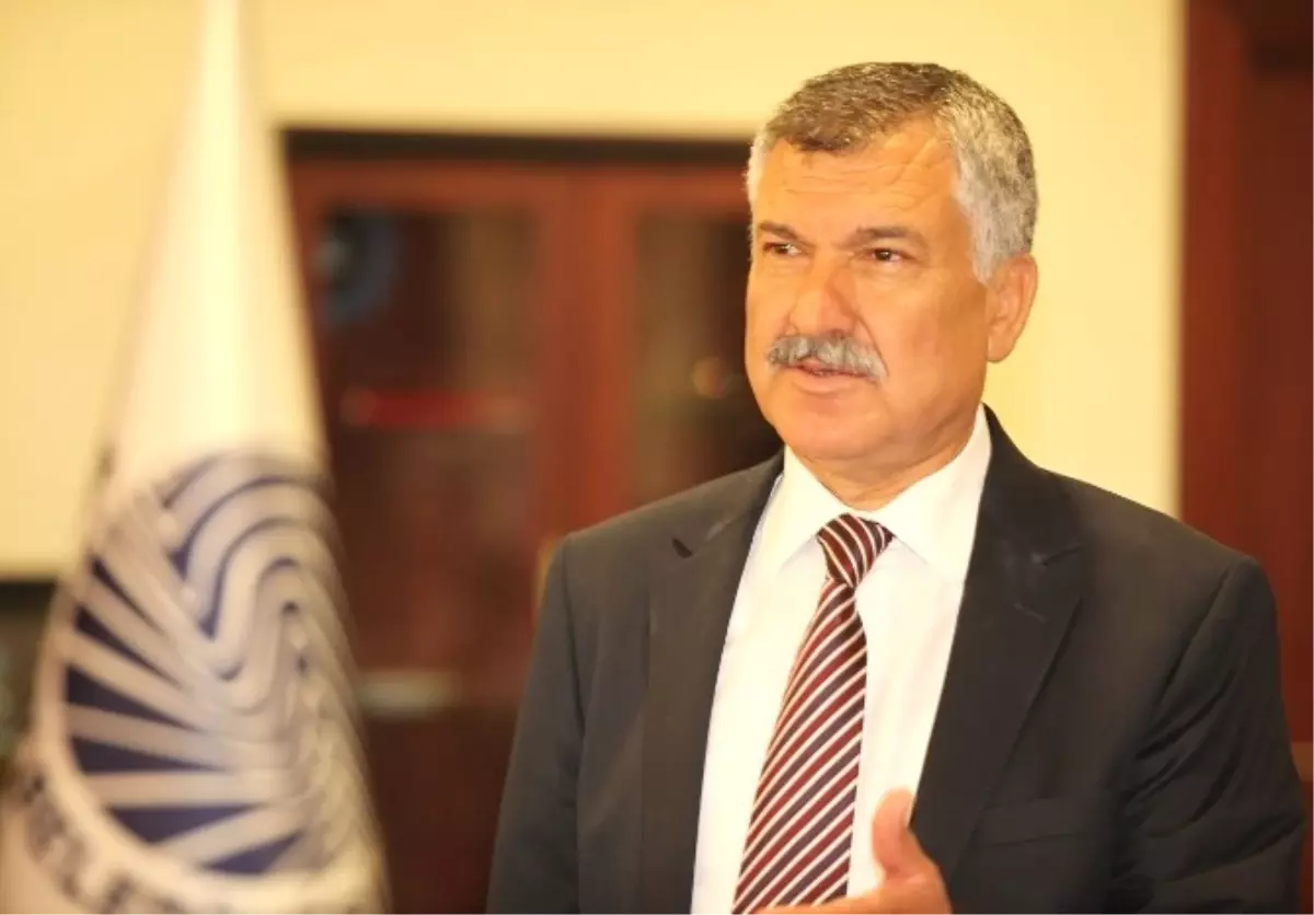 Başkan Karalar, 29 Ekim Cumhuriyet Bayramını Kutladı