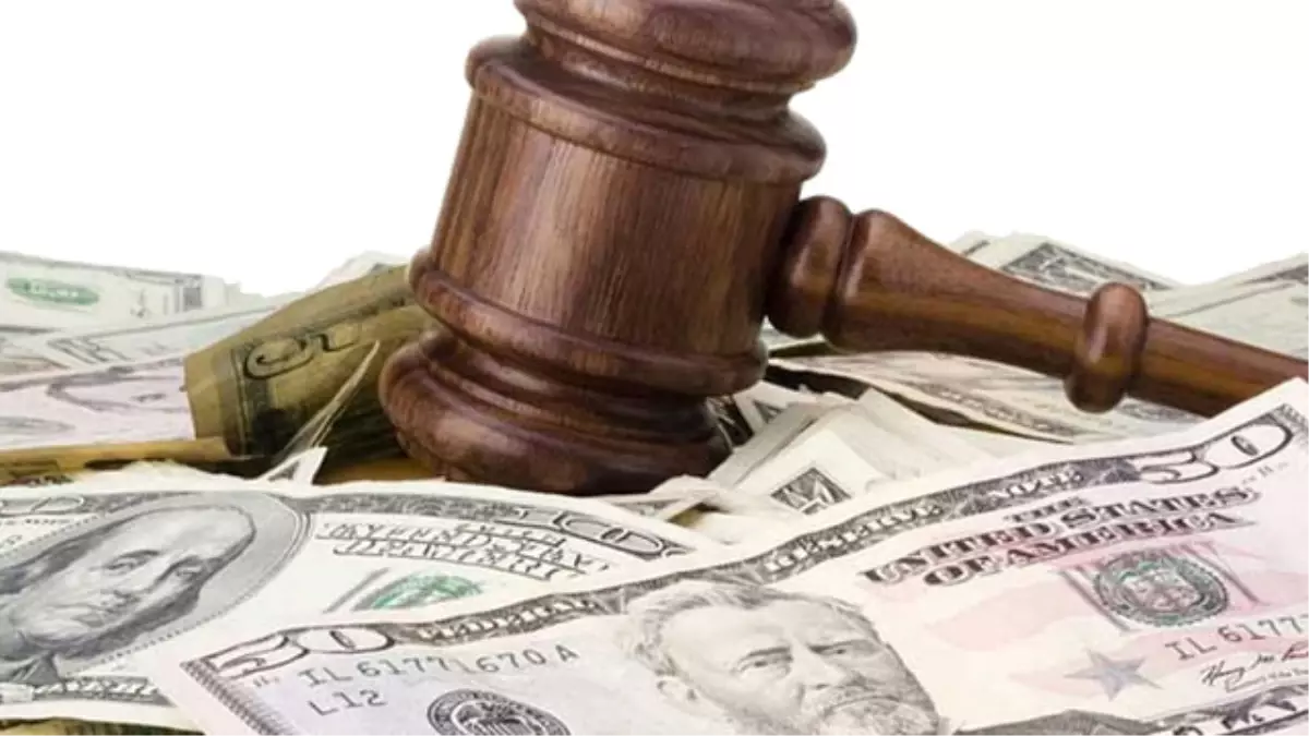 Boşanma Davalarında Tazminatlar Neye Göre Belirlenir?