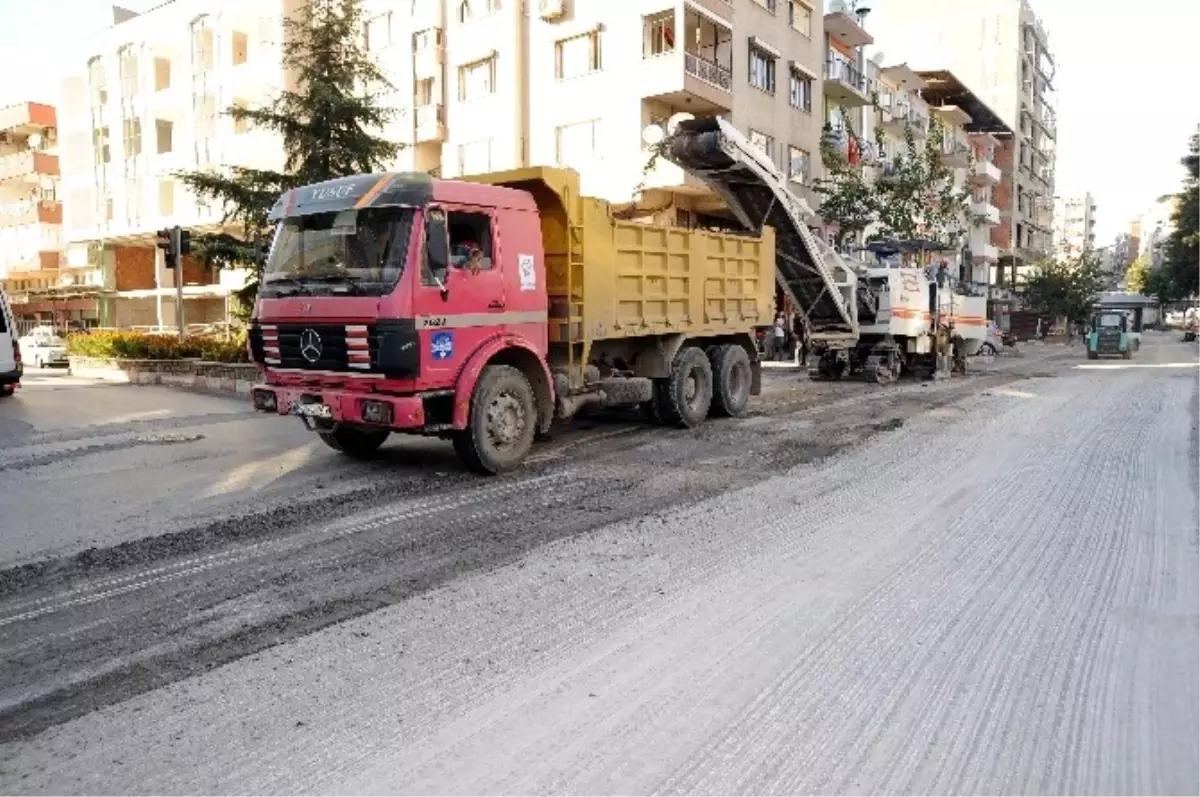 Büyükşehirden Nazilli\'ye Yol Hamlesi