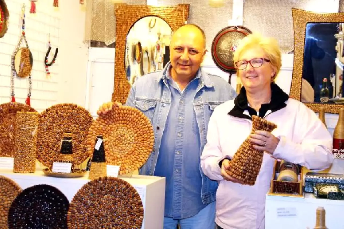 Çekirdekleri Sanat Eserine Dönüştürüyor