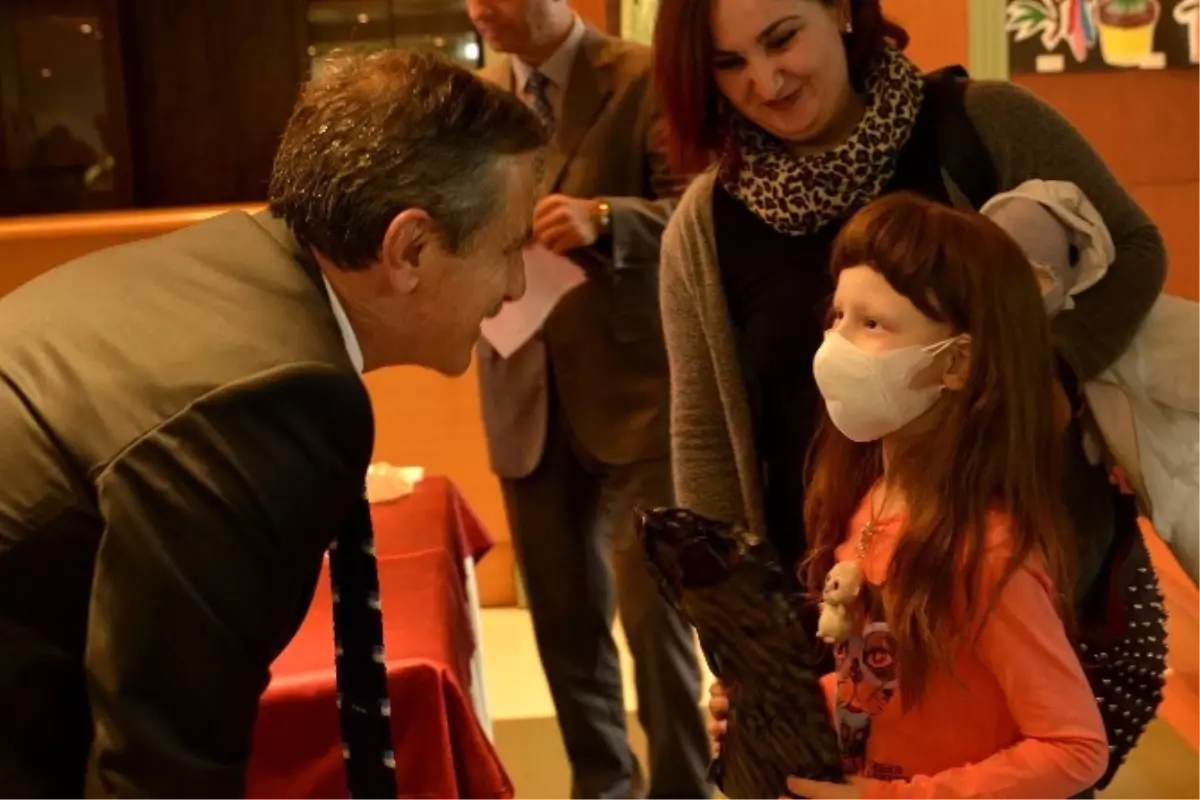 Cumhuriyet İçin \'Hadi Bizi Gönülden Destekle\' Kutlaması