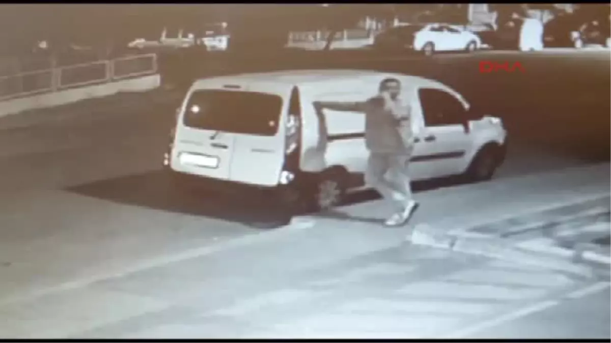 Edirne\'de Otomobillerin Lastiklerini Kesen Şüpheli Yakalandı