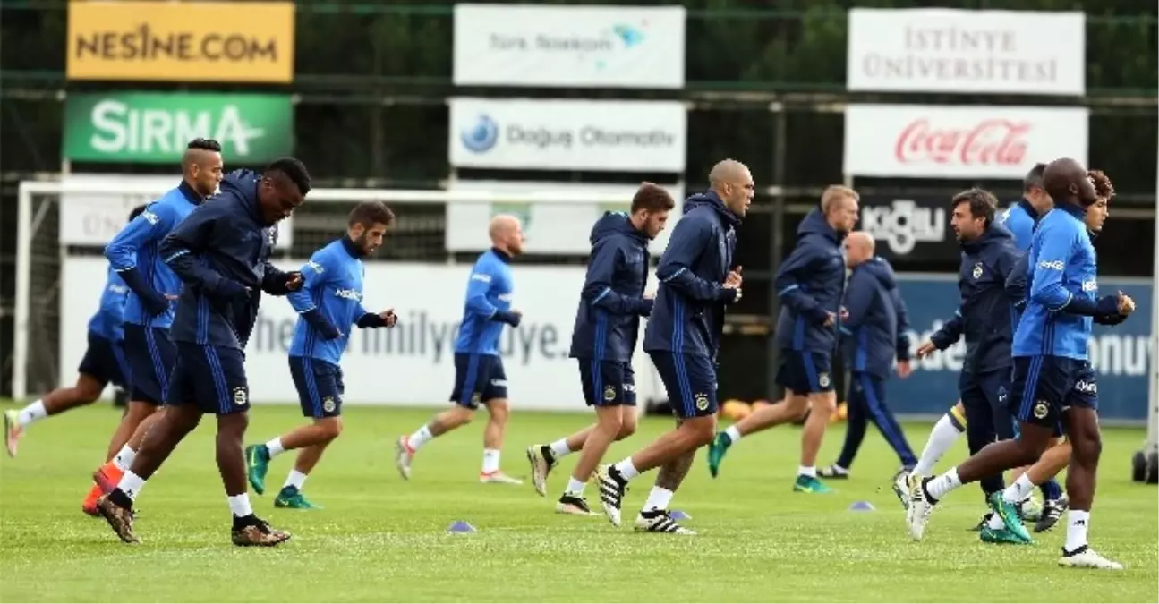 Fenerbahçe\'de Kardemir Karabükspor Hazırlıkları Devam Ediyor