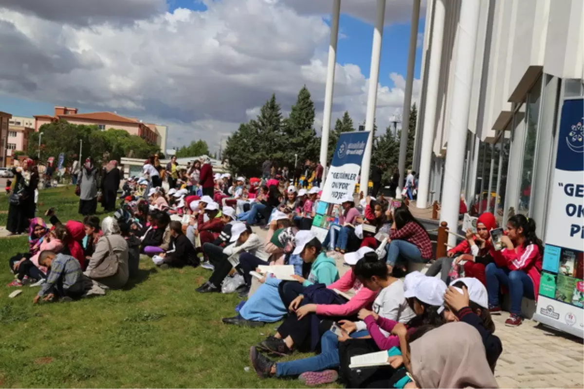 Gezgin Kitap Projesi