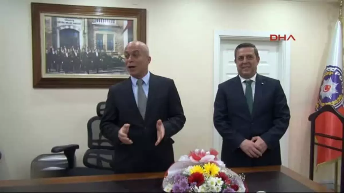 Hakkari\'de 200 Başıboş Sokak Köpeği Kısırlaştırıldı