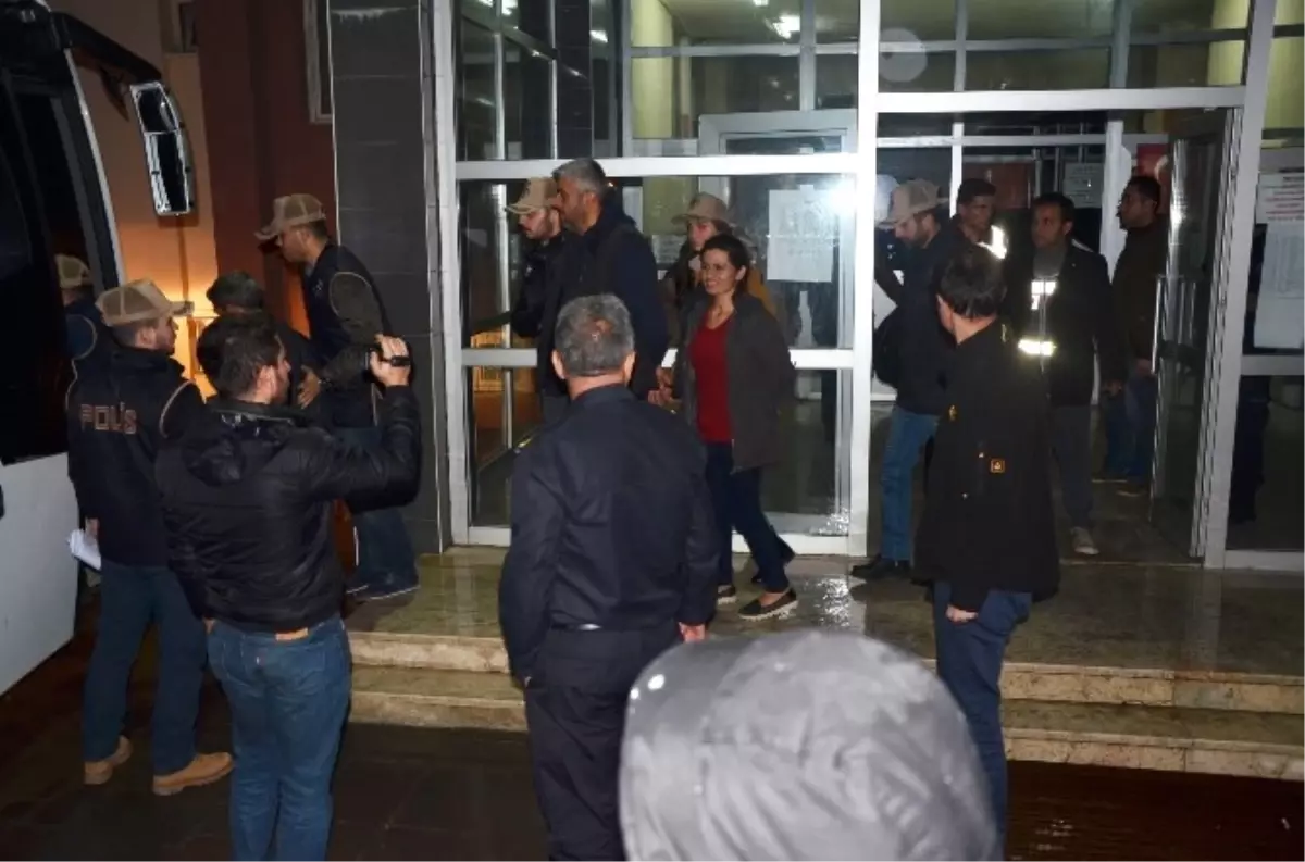 Hakkari\'deki Terör Operasyonunda 5 Kişi Tutuklandı