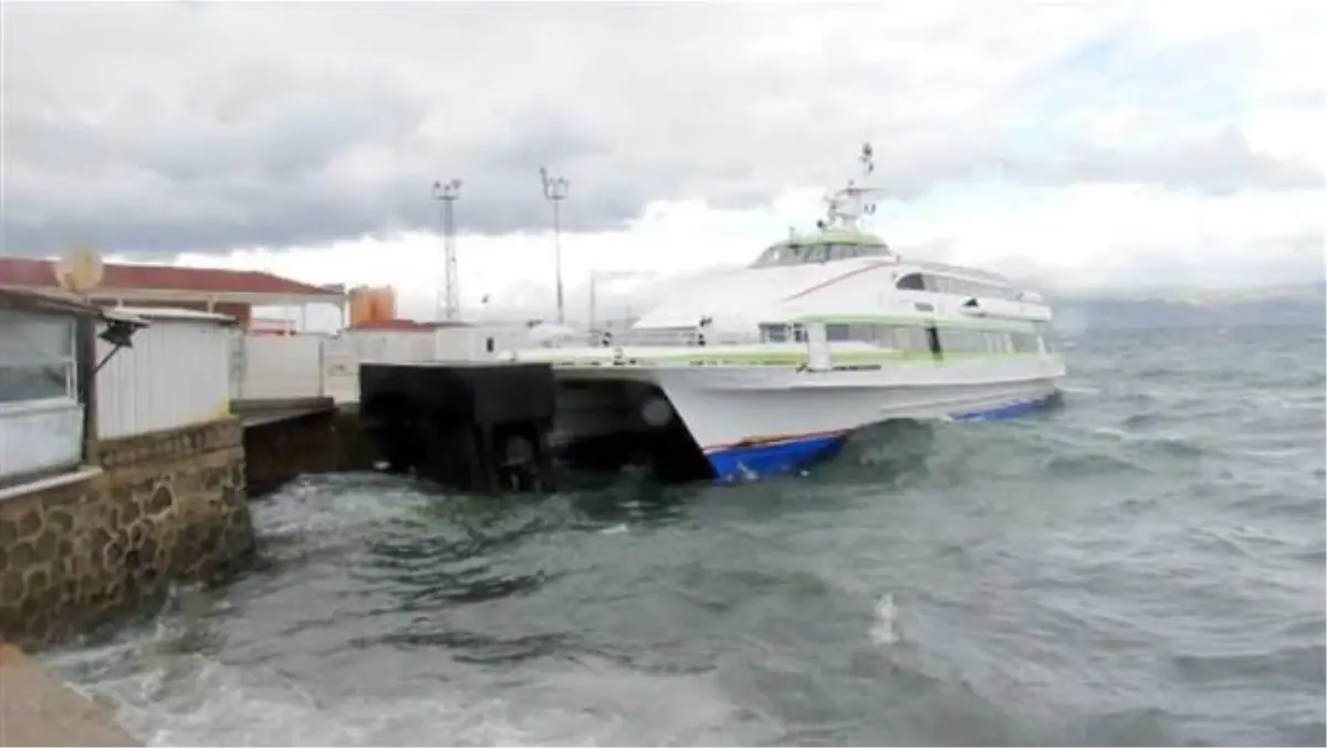 İDO ve BUDO Seferlerine Fırtına İptali