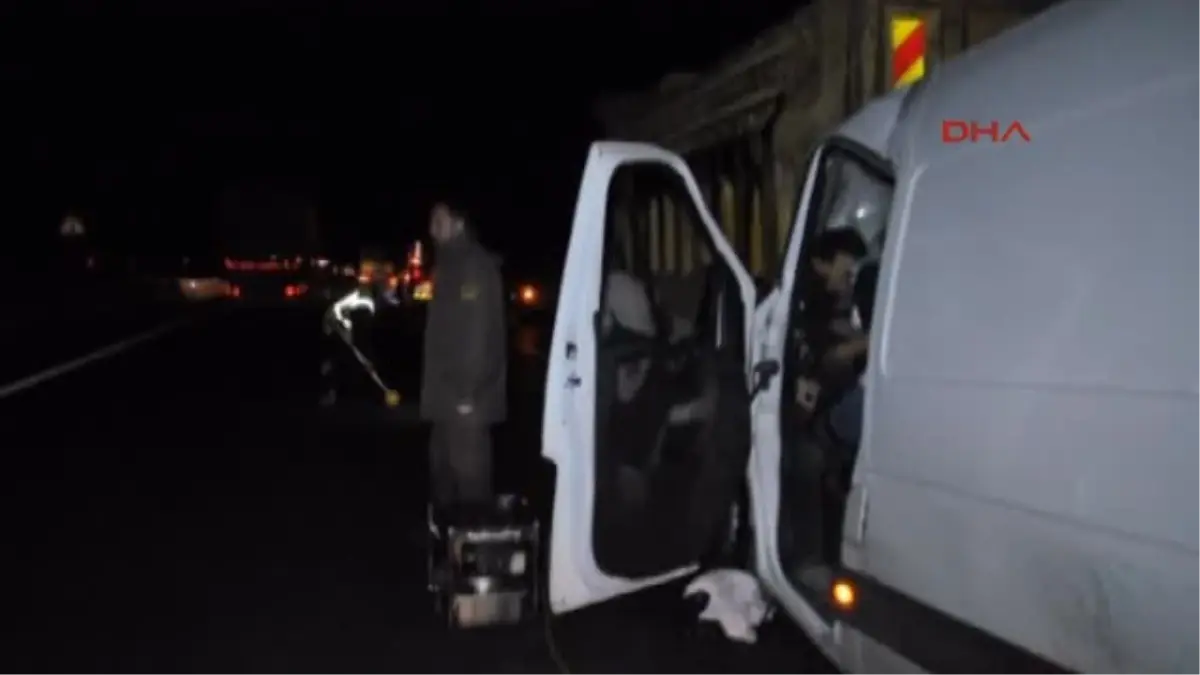 Malkara Minibüs Kamyona Arkadan Çarptı: 1 Ölü