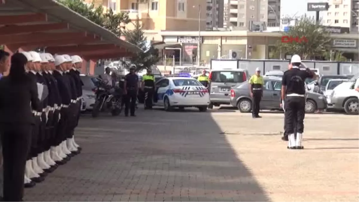 Mersin Emniyet Müdürlüğü\'nde Devir Teslim Töreni Yapıldı