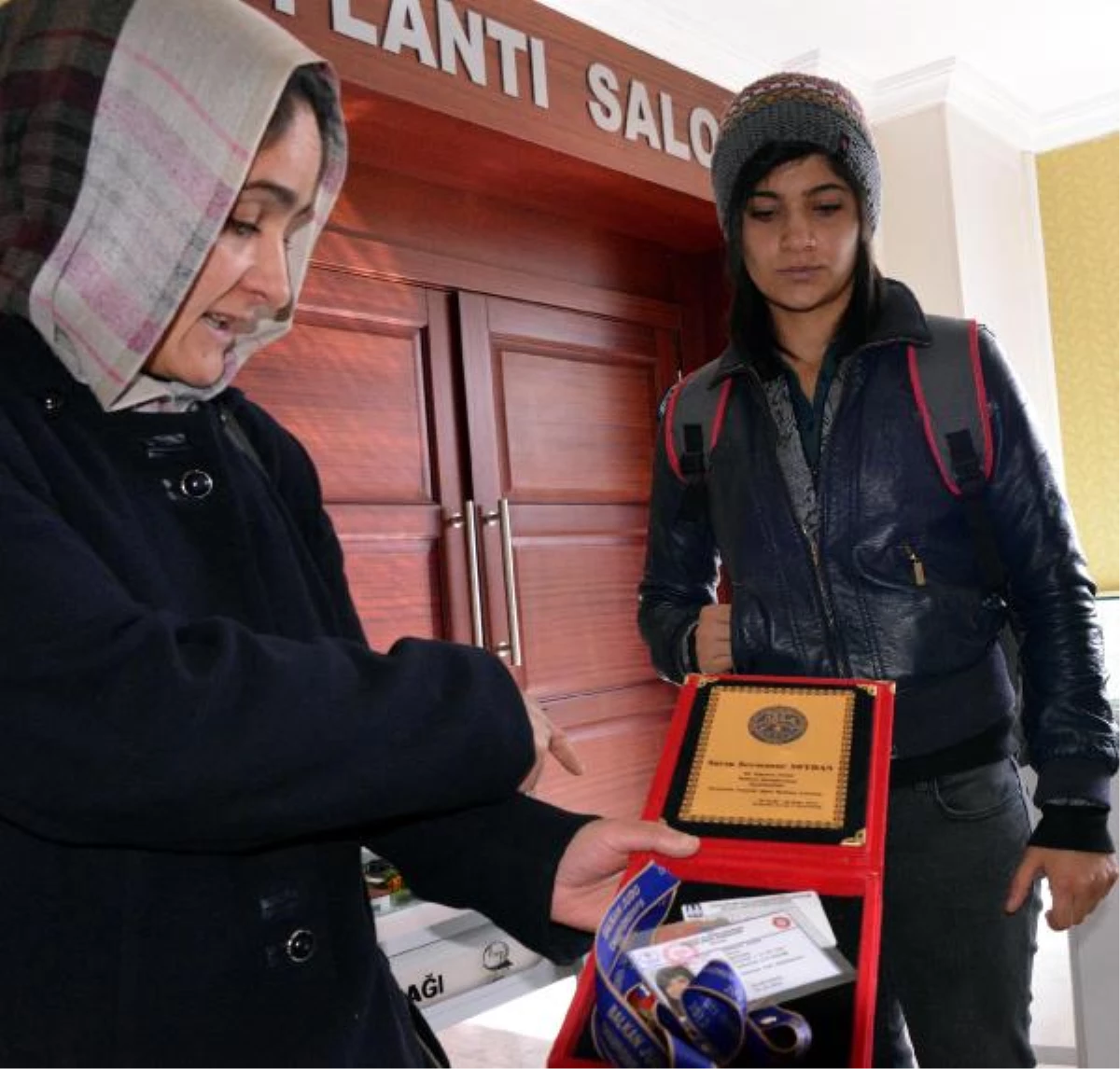 Milli Judocu Kızı İçin Ücretsiz Ulaşım Kartı İstedi