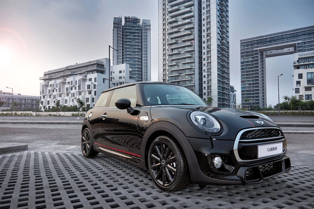 Mini Cooper S\'e Karbon Takviye