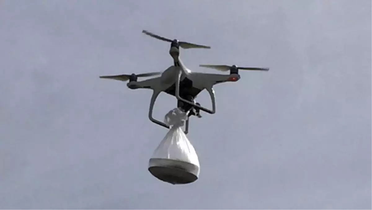 Nöbetteki Köy Korucularına \'Drone\' ile Tatlı Gönderildi