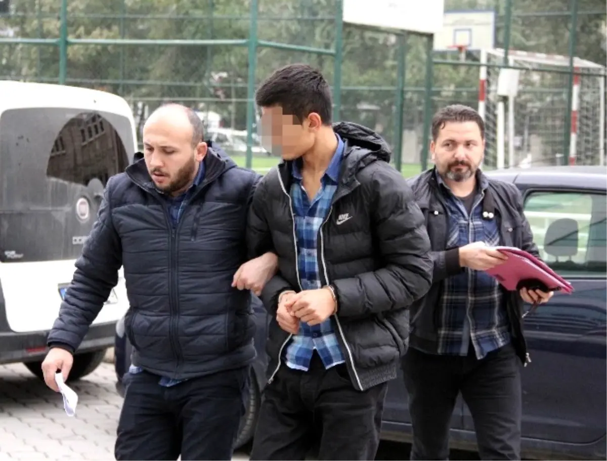 Polise Esrar Satmak İsteyen Şahıs Gözaltına Alındı