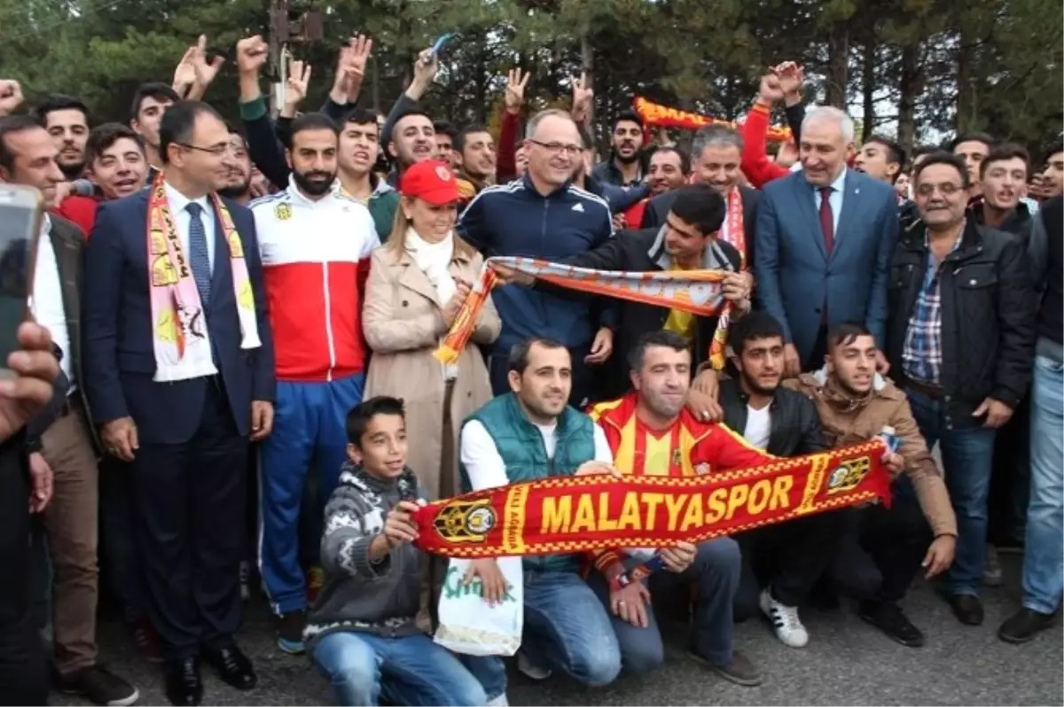 Yeni Malatyaspor, Elazığ\'a Uğurlandı