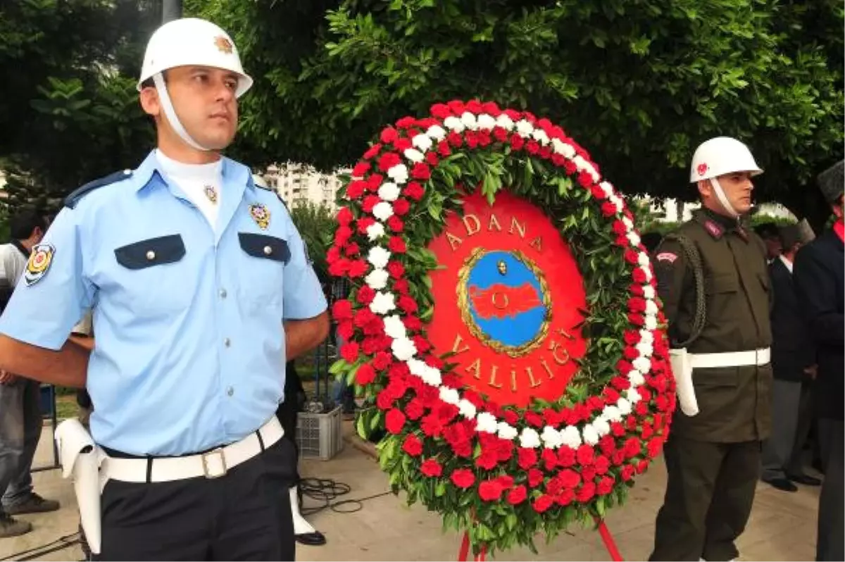 Yönetmelik Değişince Çelengi Asker ve Polis Birlikte Taşıdı