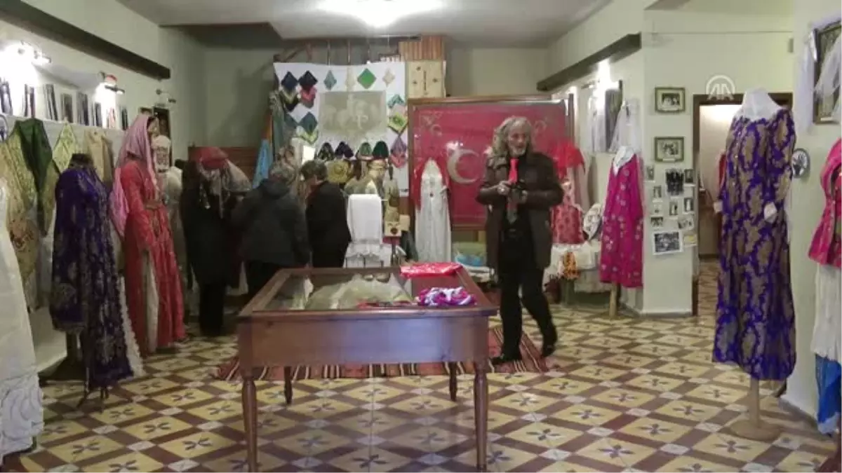 150 Yıllık Gelinlikler Sergileniyor