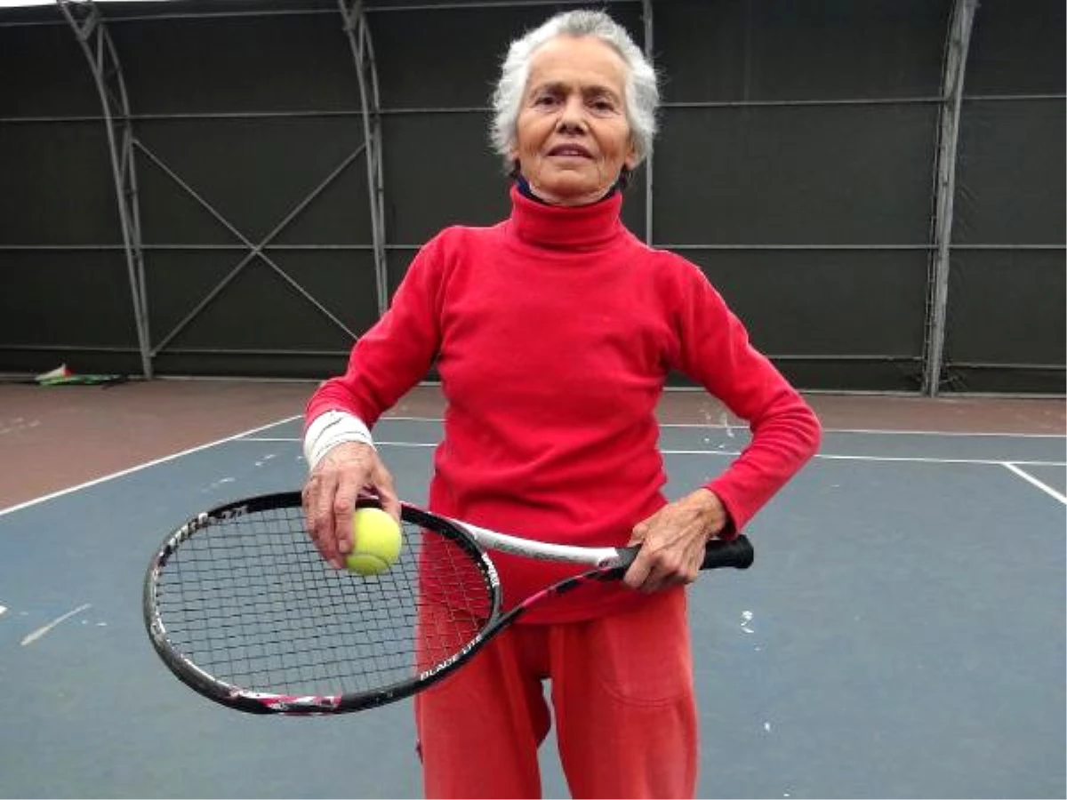 73 Yaşında Tenis Öğreniyor
