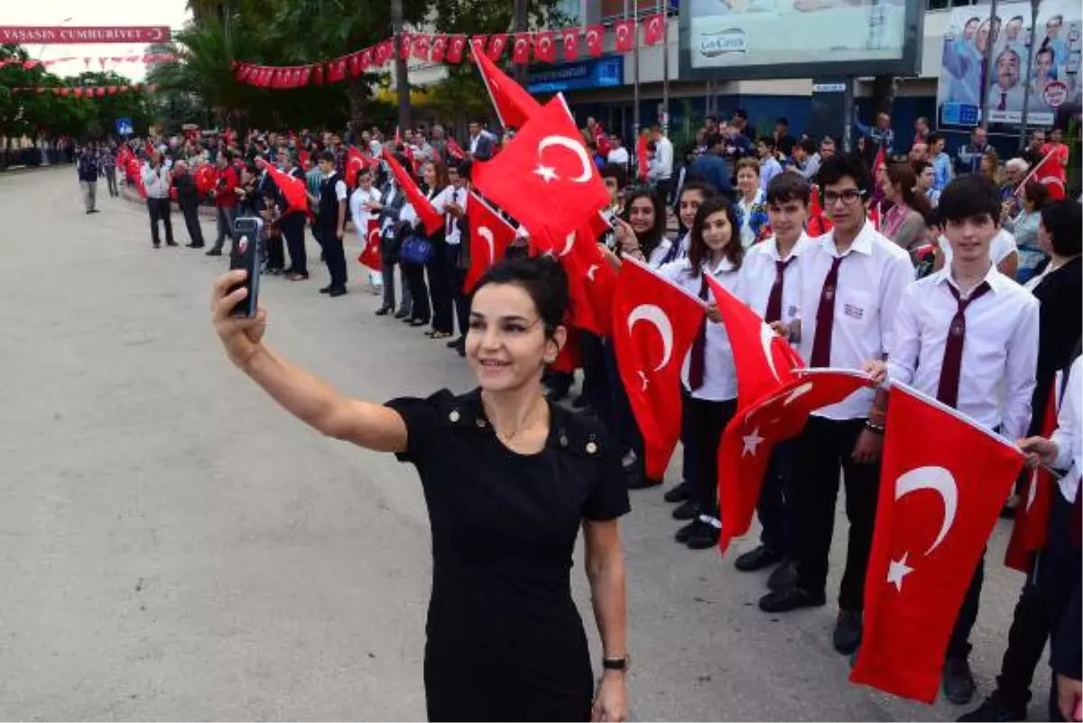 Adana\'da 29 Ekim Coşkusu